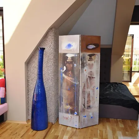 Art Penthouse * 布尔加斯